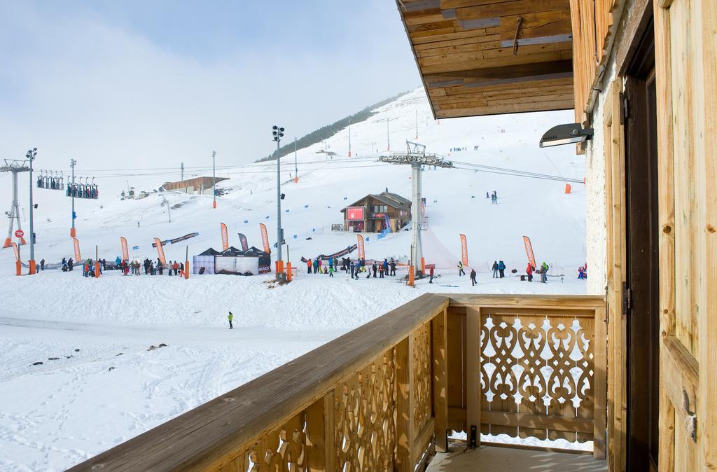 Madame Vacances Hotel Le Christina Alpe d'Huez Exterior foto
